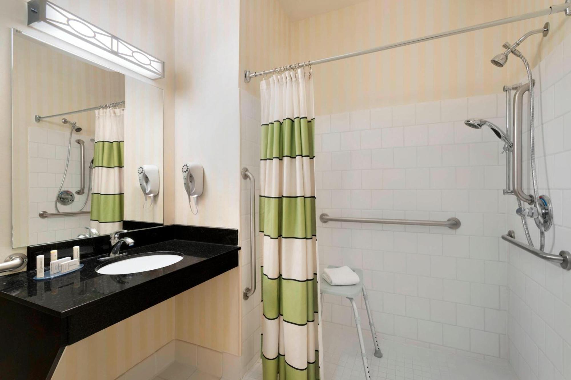 Fairfield Inn & Suites By Marriott Champaign Ngoại thất bức ảnh
