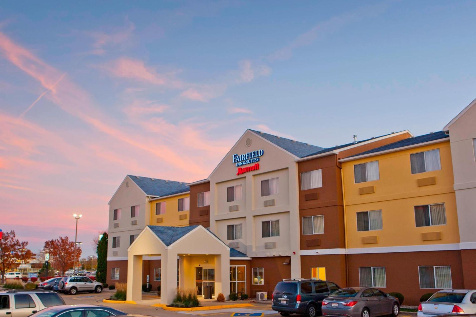 Fairfield Inn & Suites By Marriott Champaign Ngoại thất bức ảnh