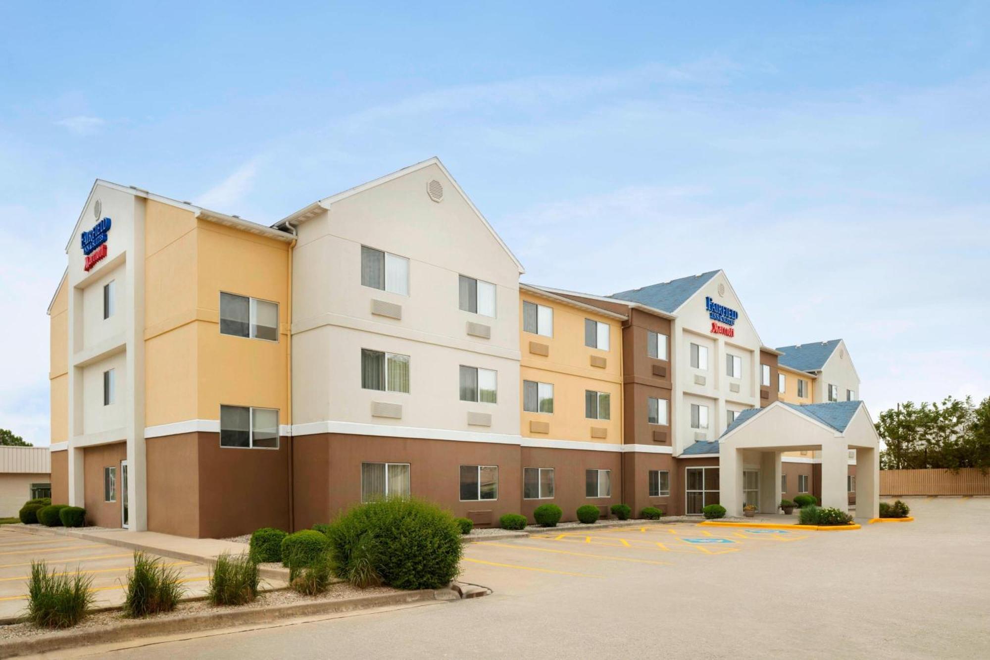 Fairfield Inn & Suites By Marriott Champaign Ngoại thất bức ảnh